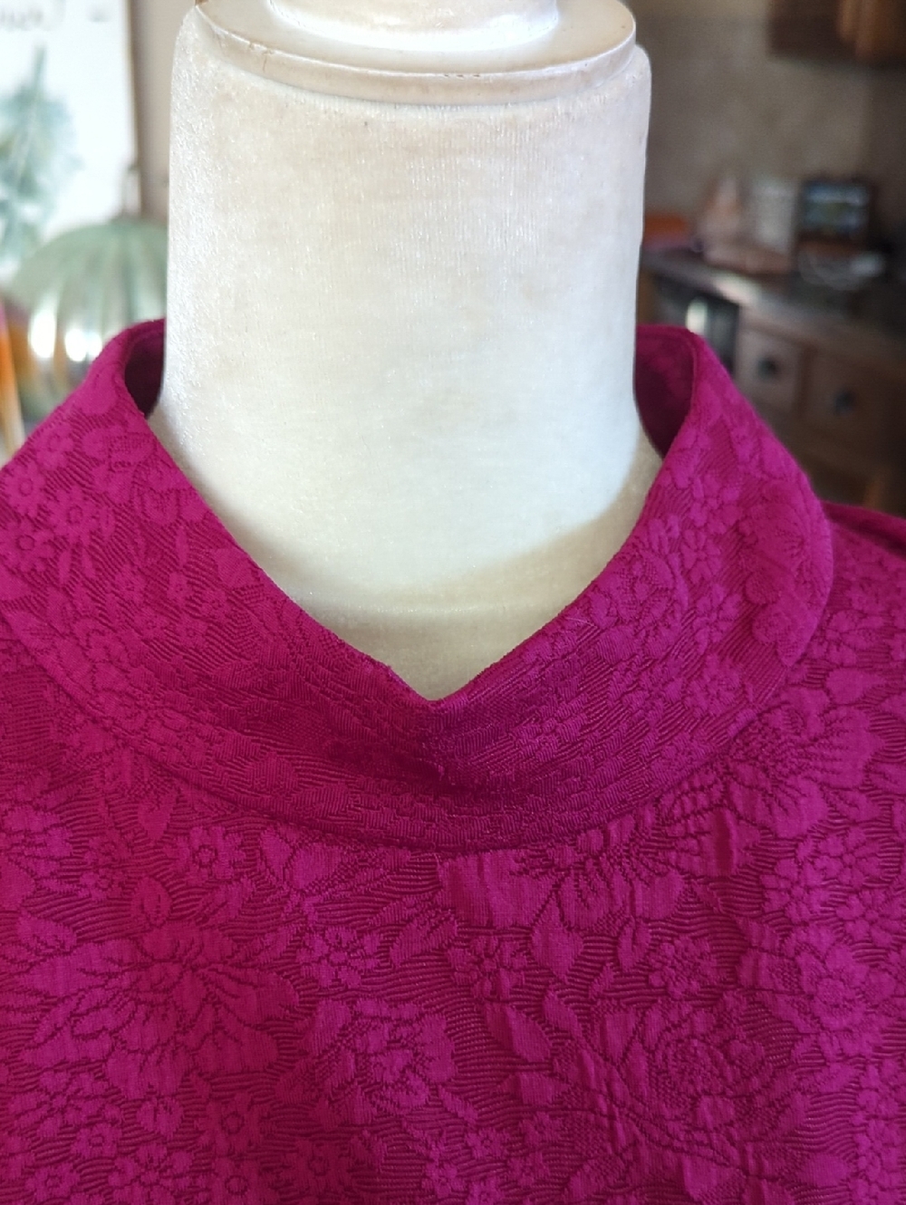 Susan Graver jacquard Textured Berry Mock Neck Plus Size Feminine Tunic Sz 3X - Picture 7 of 9